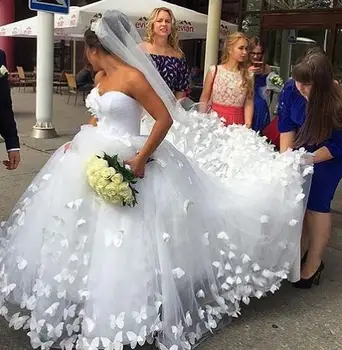 3D pillangó Appliqués Bíróság Vonat Hercegnő Tüll Menyasszonyi Ruhák, Édesem Dubai arab Hercegnő Esküvői Ruhák